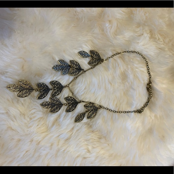 Gold necklace - Picture 1 of 2